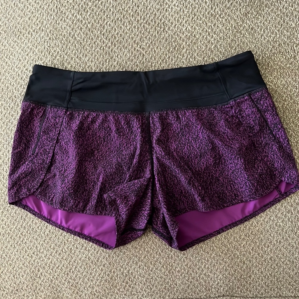 Size 10 lululemon workout shorts 4in inseam